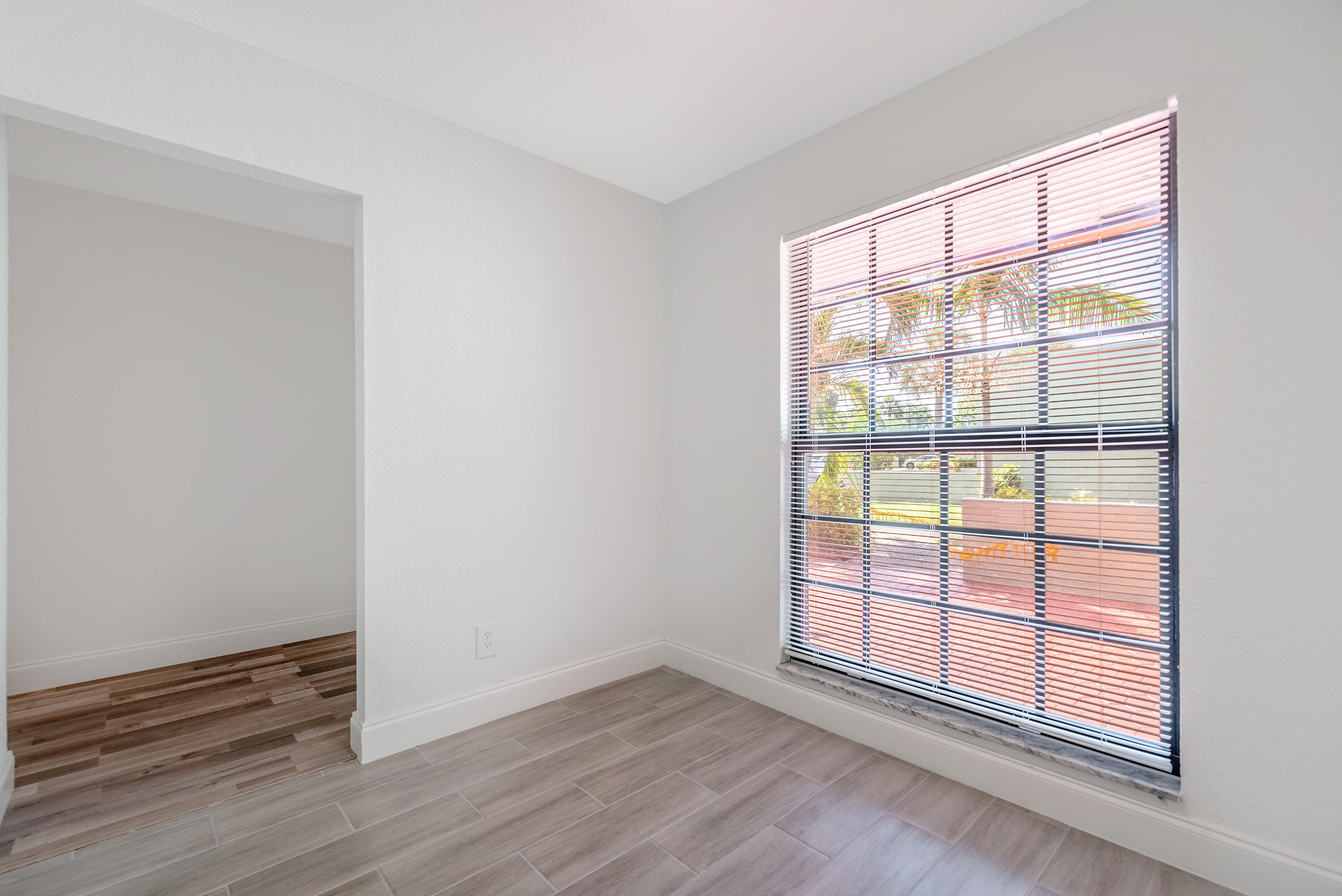 155 Southeast 7th Street Deerfield Beach, FL 33441 - Photo 5 of 24 155SE7thStreetDeerfield-1