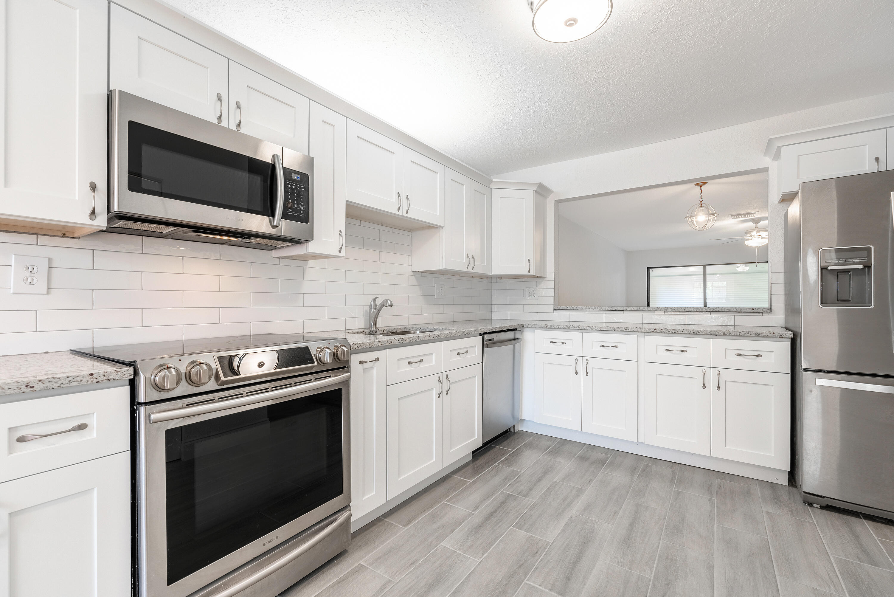 155 Southeast 7th Street Deerfield Beach, FL 33441 - Photo 8 of 24 155SE7thStreetDeerfield-9