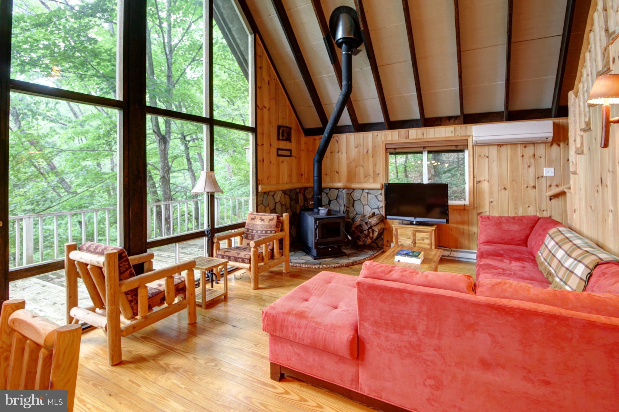 84 Raccoon Road Basye, VA 22810 - Photo 14 of 40 Gallery Image 14