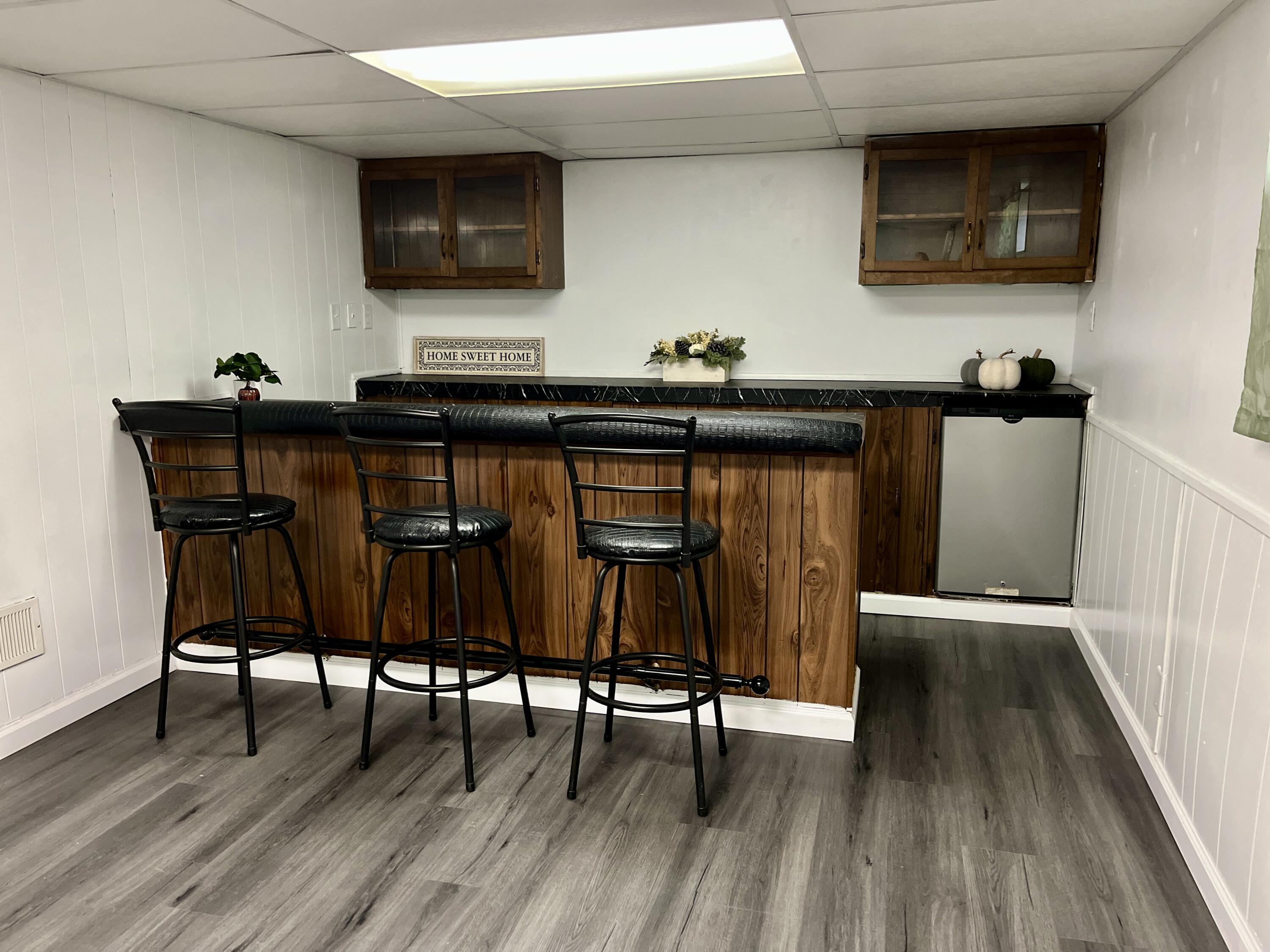 5315 West Portage Avenue Milwaukee, WI 53223 - Photo 22 of 23 IMG_5428