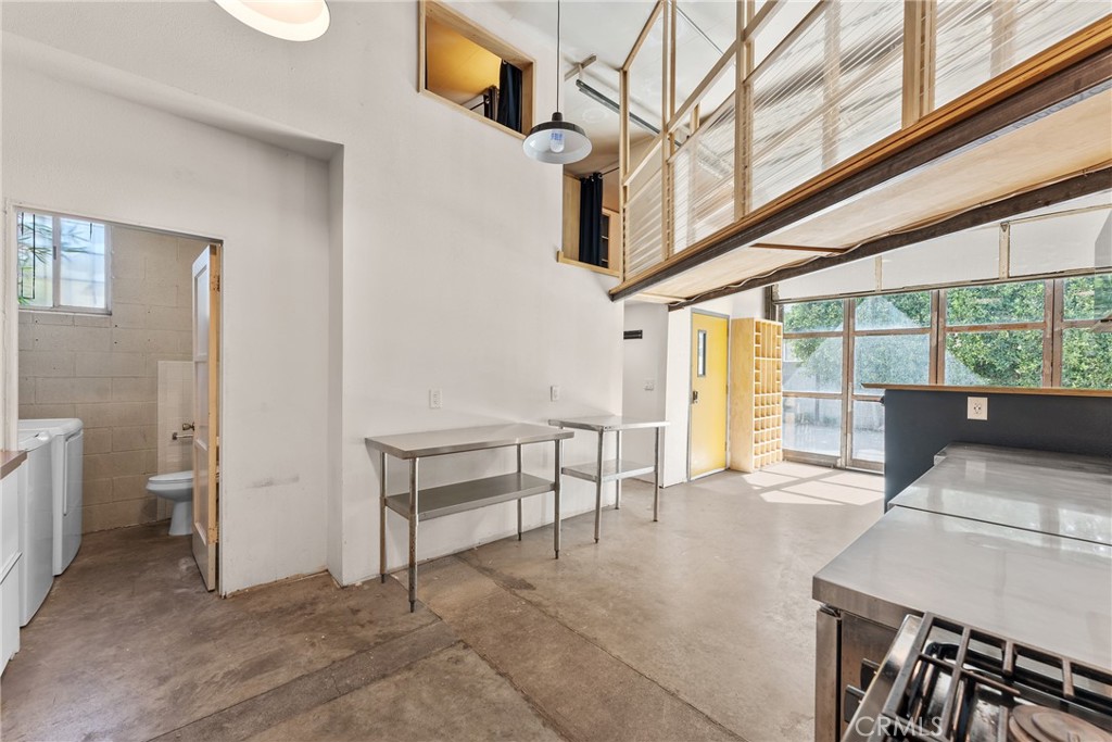 3172 Cary Street Riverside, CA 92504 - Photo 11 of 32