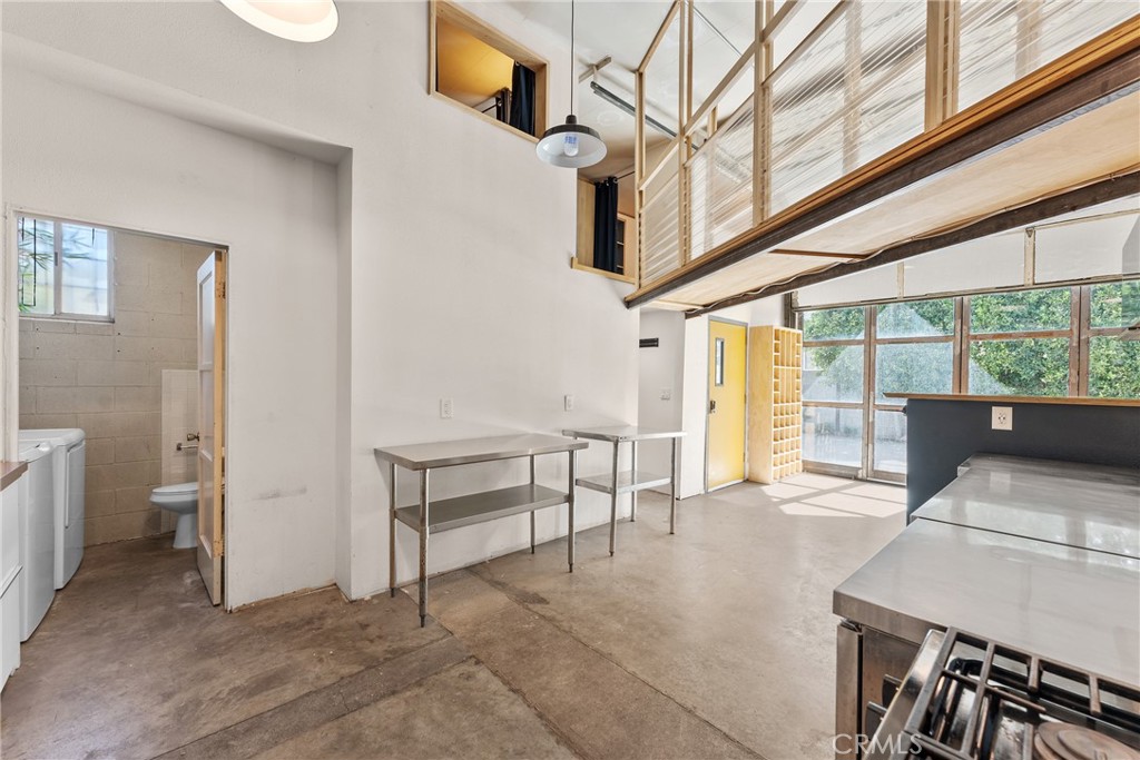 3172 Cary Street Riverside, CA 92504 - Photo 11 of 32