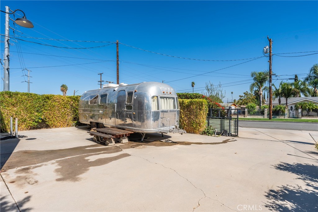 3172 Cary Street Riverside, CA 92504 - Photo 4 of 32