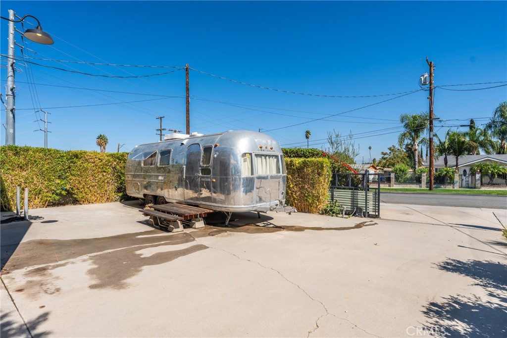 3172 Cary Street Riverside, CA 92504 - Photo 4 of 32