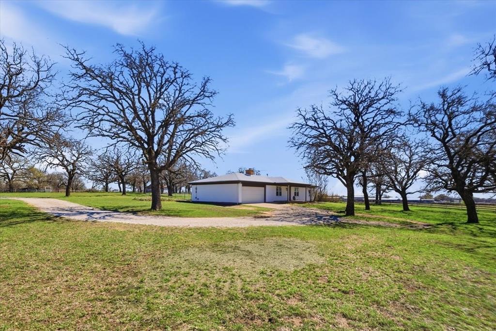 102 Middleton Court Weatherford, TX 76087 - Photo 7 of 34
