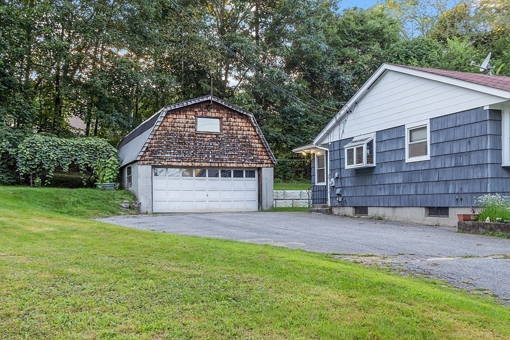 31 Bean Road Sterling, MA 01564 - Photo 10 of 35 Gallery Image 10