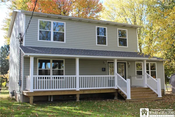 $374,900 | 7 Hillcrest Drive, Pomfret, NY 14063