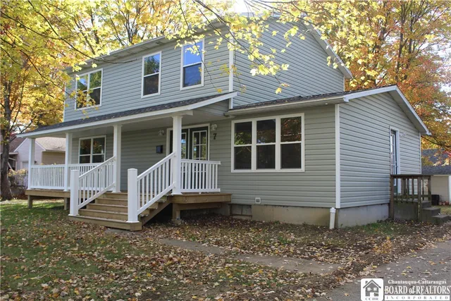 $374,900 | 7 Hillcrest Drive, Pomfret, NY 14063