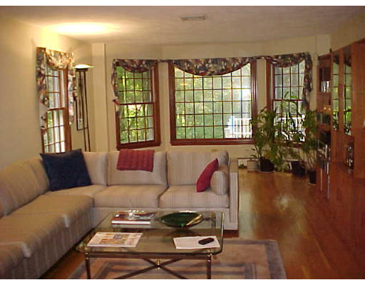 32 Ridge Road Walpole, MA 02081 - Photo 3 of 15 Gallery Image 3