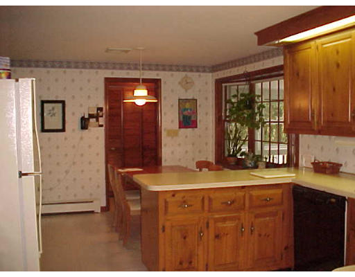 32 Ridge Road Walpole, MA 02081 - Photo 8 of 15 Gallery Image 8