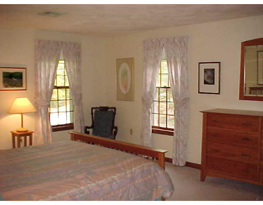 32 Ridge Road Walpole, MA 02081 - Photo 10 of 15 Gallery Image 10