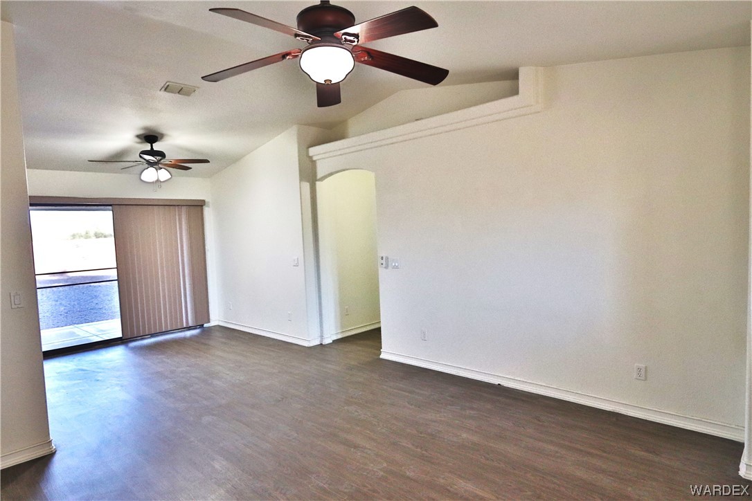 9080 Via Rancho Drive Mohave Valley, AZ 86440 - Photo 4 of 21