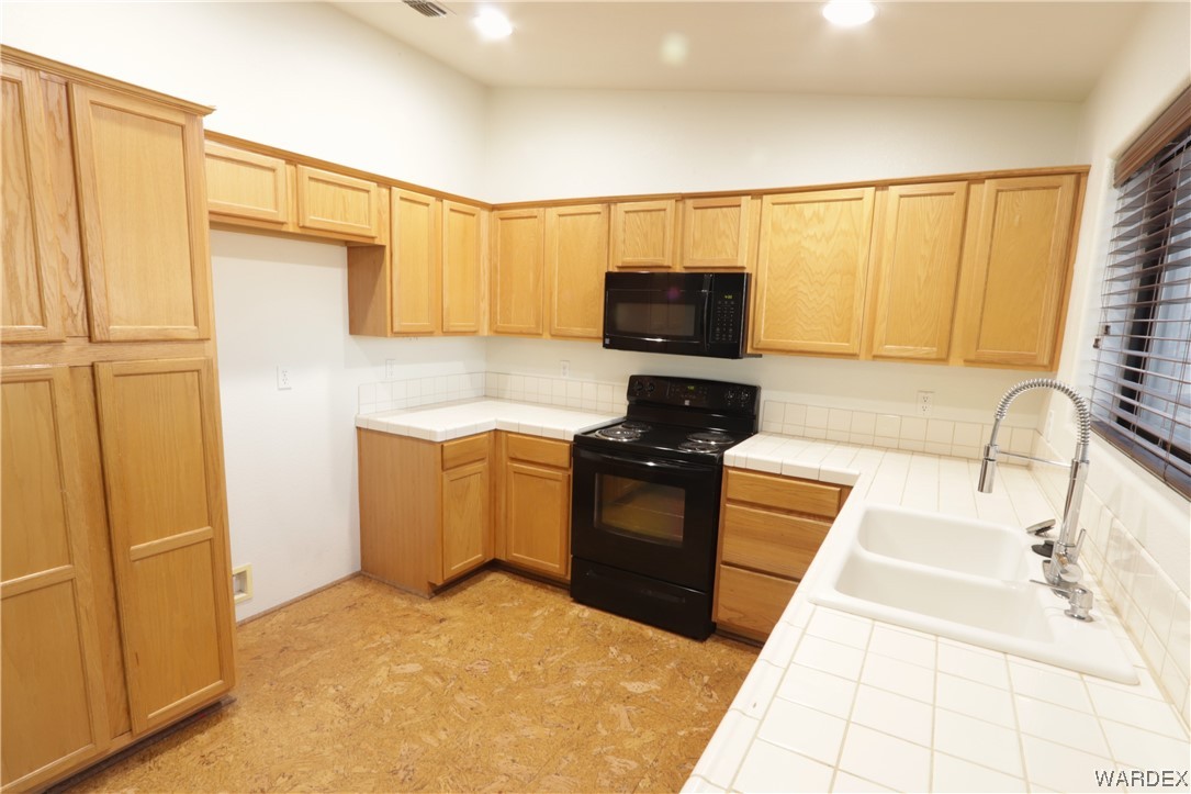 9080 Via Rancho Drive Mohave Valley, AZ 86440 - Photo 7 of 21