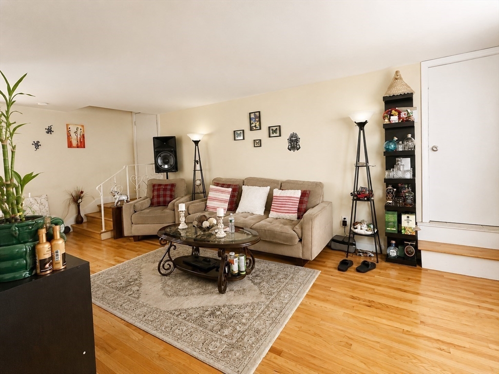 18 Pierce Street Malden, MA 02148 - Photo 4 of 36