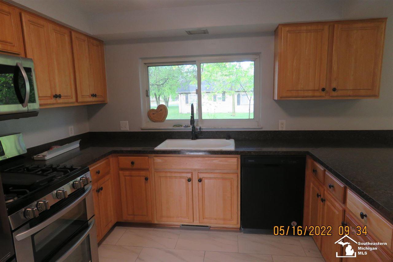 16456 Allen Road Taylor, MI 48180 - Photo 22 of 63