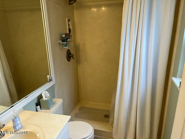 1916 2nd Street, Unit 2 Gulfport, MS 39501 - Photo 10 of 10 Rear Bath with Shower