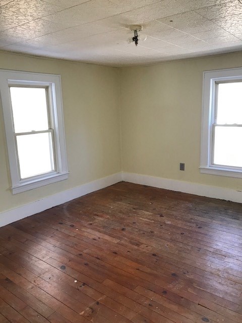 489 Connecticut River Road Hartford, VT 05001 - Photo 5 of 10 Gallery Image 5