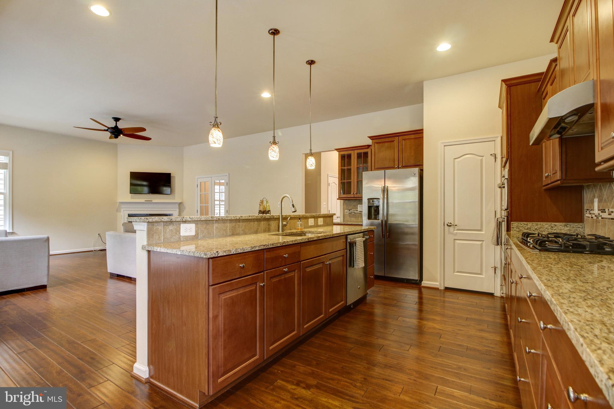7309 Hayfield Road Alexandria, VA 22315 - Photo 14 of 41 Gallery Image 14