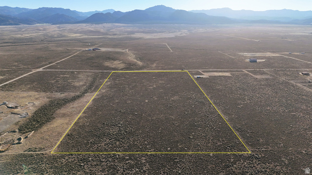4855 Peakview Road Panguitch, UT 84759 - Photo 12 of 33 View of rural area featuring a mountain backdrop and property boundaries highlighted