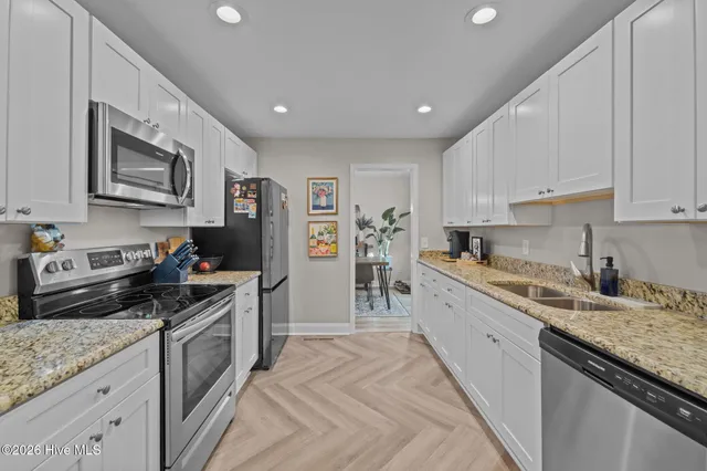 $379,000 | 401 Crestview Road, Southern Pines, NC 28387