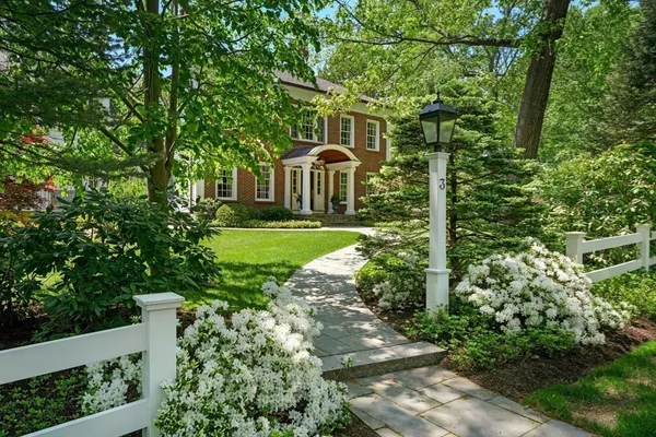 $4,750,000 | 3 Ravine Road, Wellesley, MA 02481