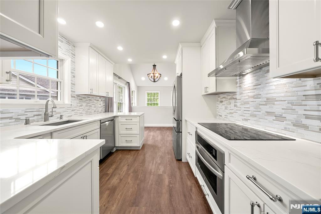 25 Woods Edge Road Old Tappan, NJ 07675 - Photo 11 of 30