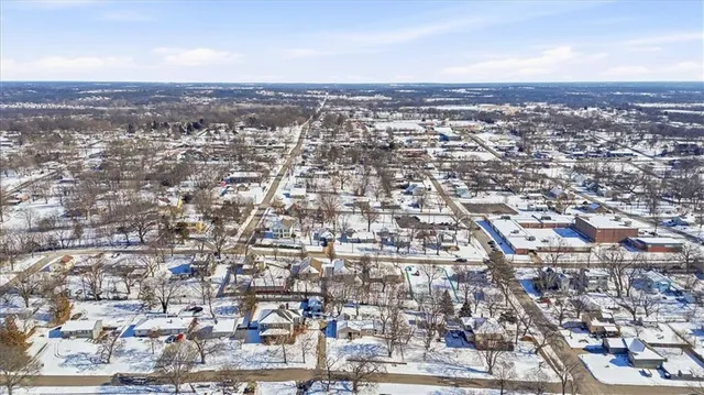 $262,000 | 414 North Randolph Street, Pleasant Hill, MO 64080