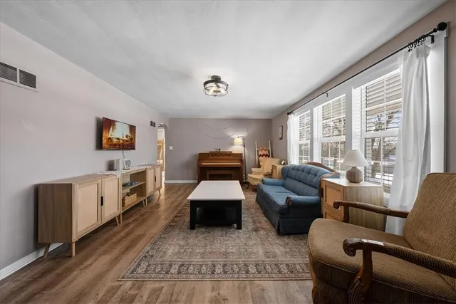 $262,000 | 414 North Randolph Street, Pleasant Hill, MO 64080