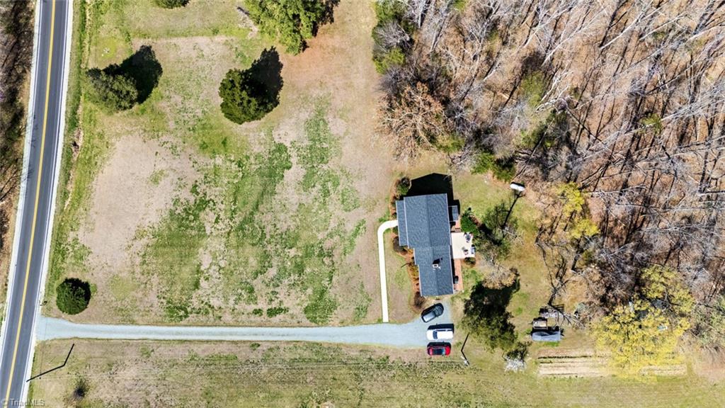 623 Stoney Creek Church Road Burlington, NC 27217 - Photo 5 of 37