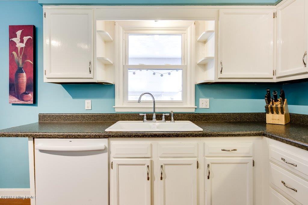8917 Waltlee Road Louisville, KY 40291 - Photo 12 of 34 8917 Waltlee Rd-13