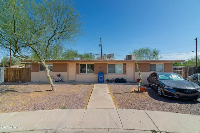 $525,000 | 920 South Kenwood Circle, Tempe, AZ 85281