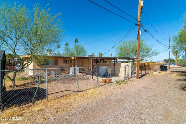 $525,000 | 920 South Kenwood Circle, Tempe, AZ 85281