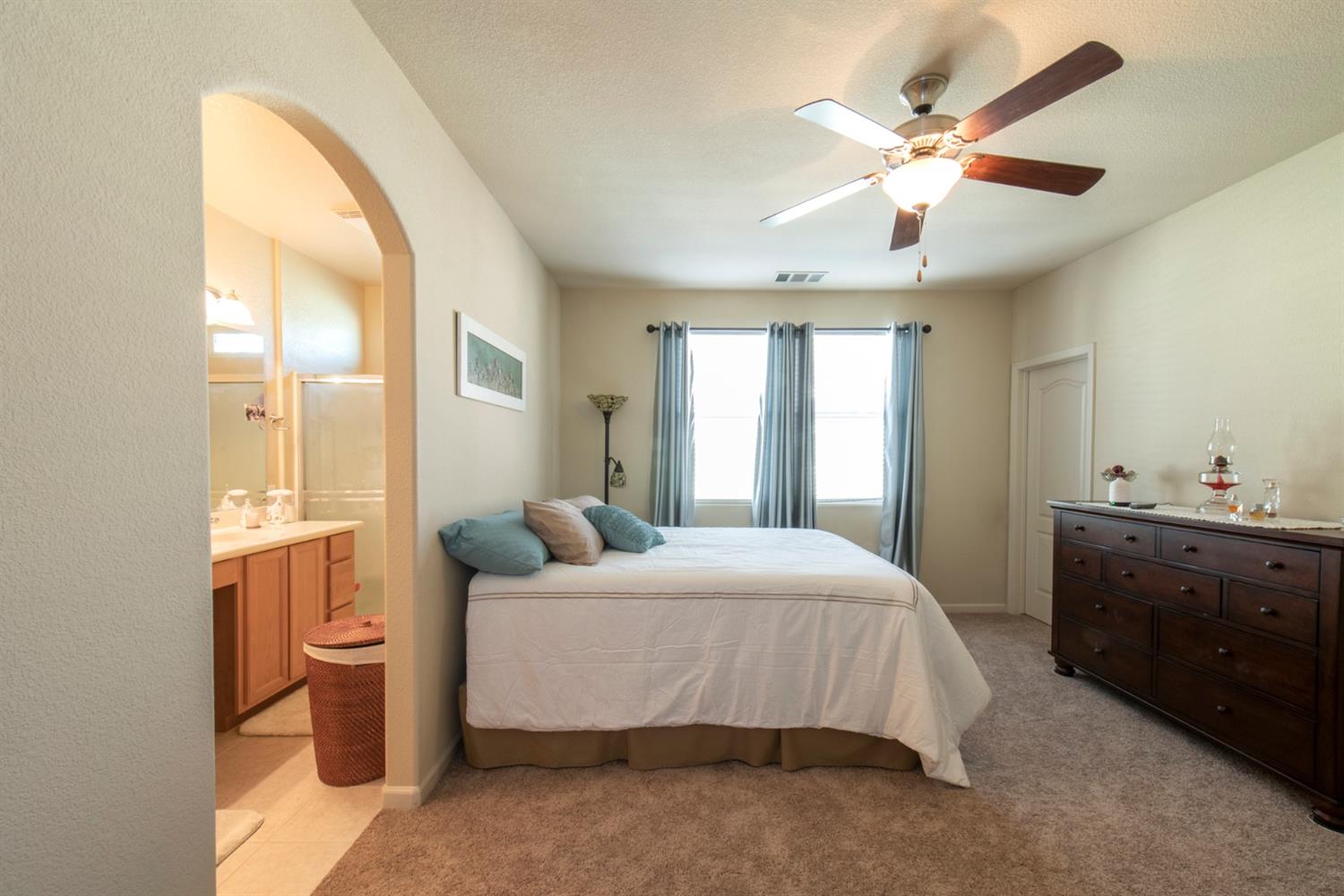 344 Raphael Lane Clovis, CA 93611 - Photo 10 of 20