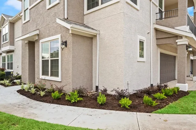 $2,418 | 29980 Farm To Market Road 2978, Unit D1T, Magnolia, TX 77354