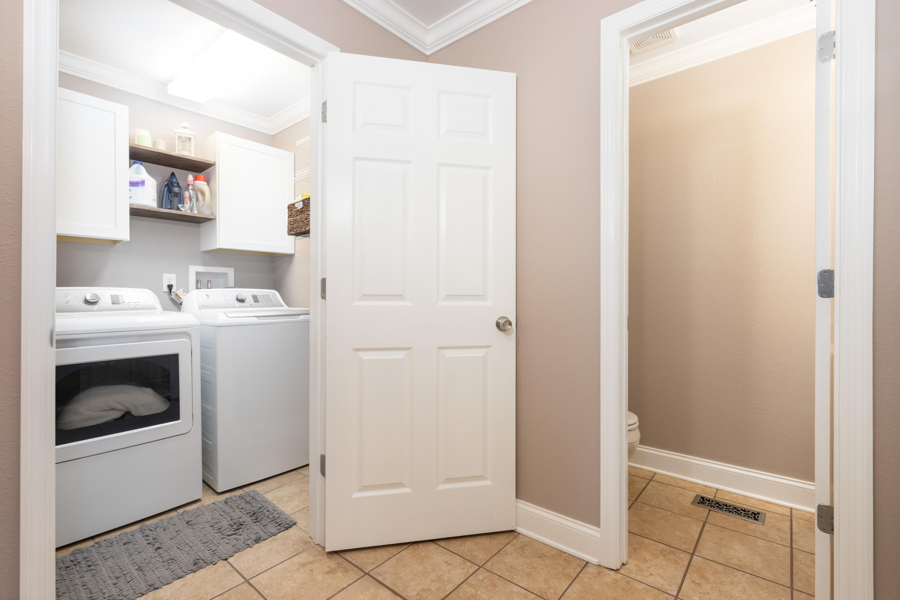 7232 Cane Hollow Road Hixson, TN 37343 - Photo 13 of 34 Laundry