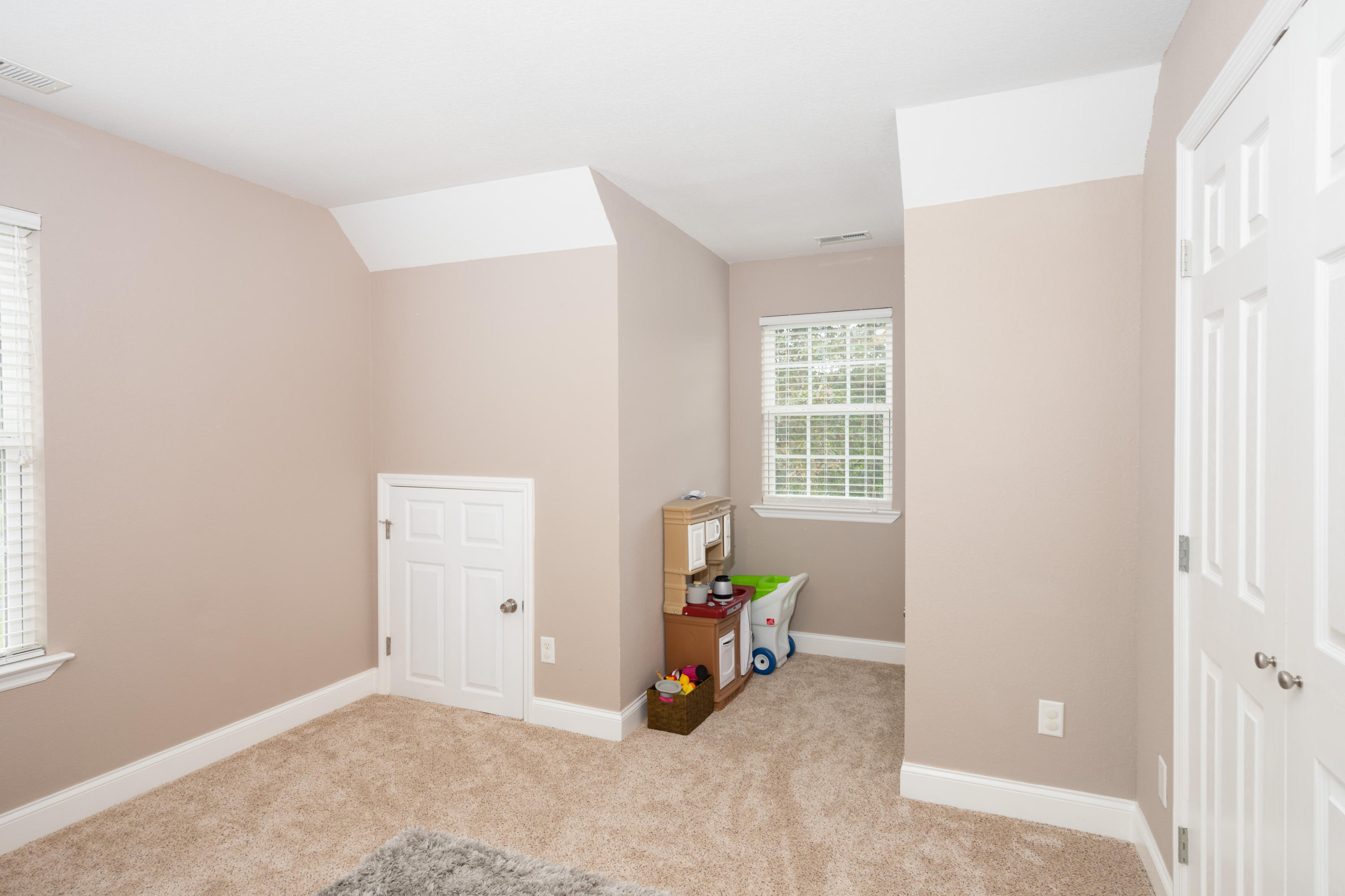 7232 Cane Hollow Road Hixson, TN 37343 - Photo 20 of 34 Upstairs Rec Room/Bedroom