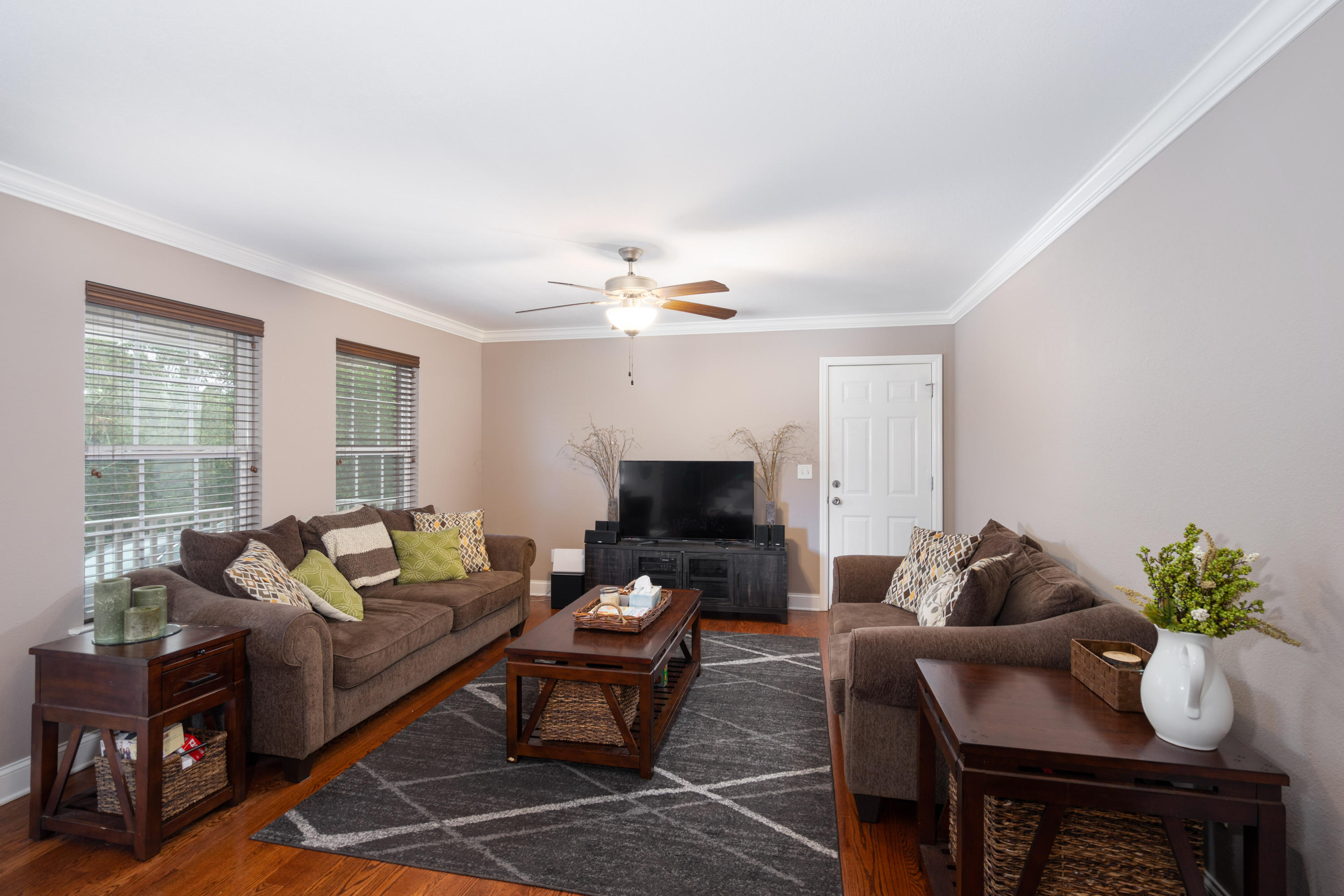 7232 Cane Hollow Road Hixson, TN 37343 - Photo 3 of 34 Living Room
