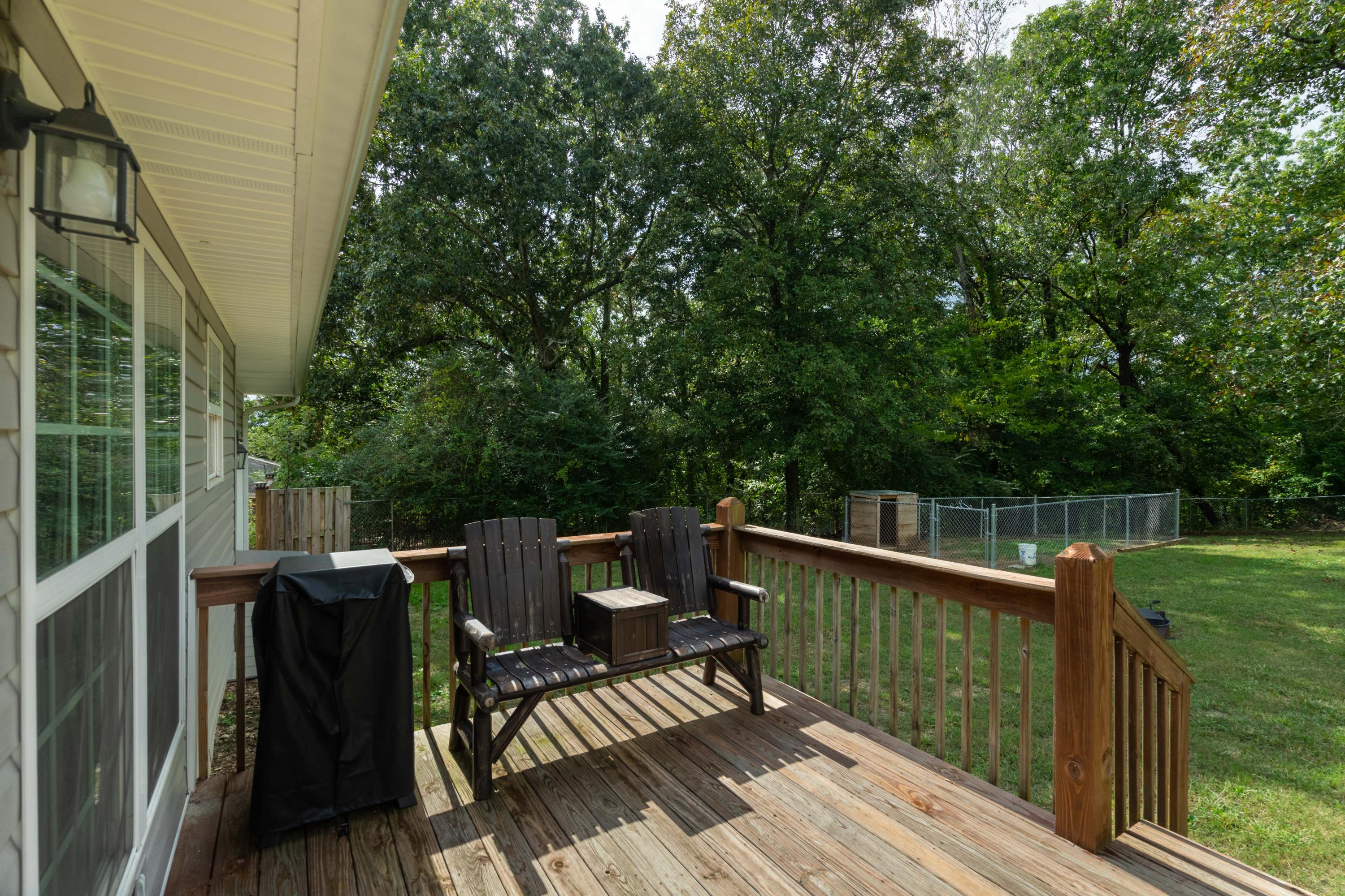 7232 Cane Hollow Road Hixson, TN 37343 - Photo 25 of 34 Deck