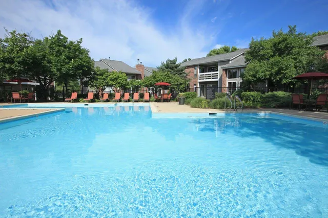 $1,749 | 158 MacArthur Drive, Unit 5323, Willowbrook, IL 60527