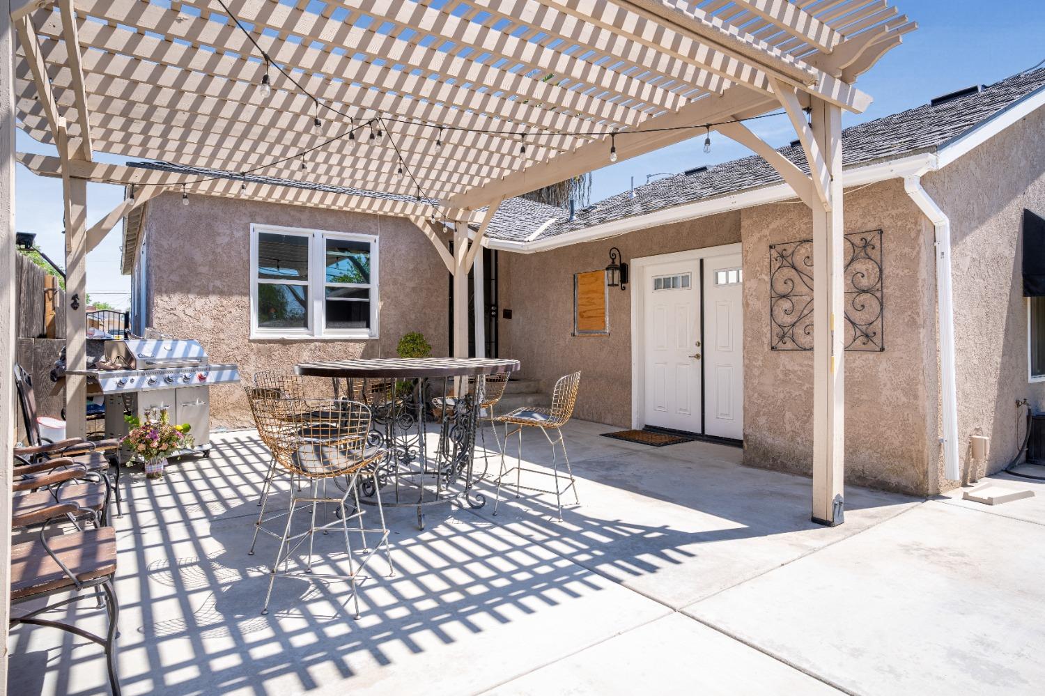 549 North Acacia Avenue Reedley, CA 93654 - Photo 12 of 36 Gallery Image 12
