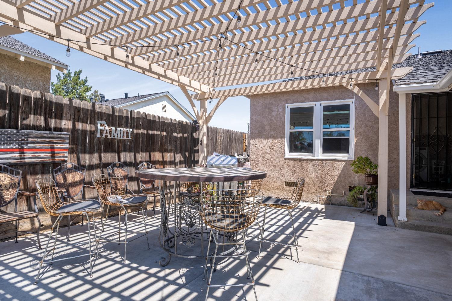549 North Acacia Avenue Reedley, CA 93654 - Photo 13 of 36 Gallery Image 13