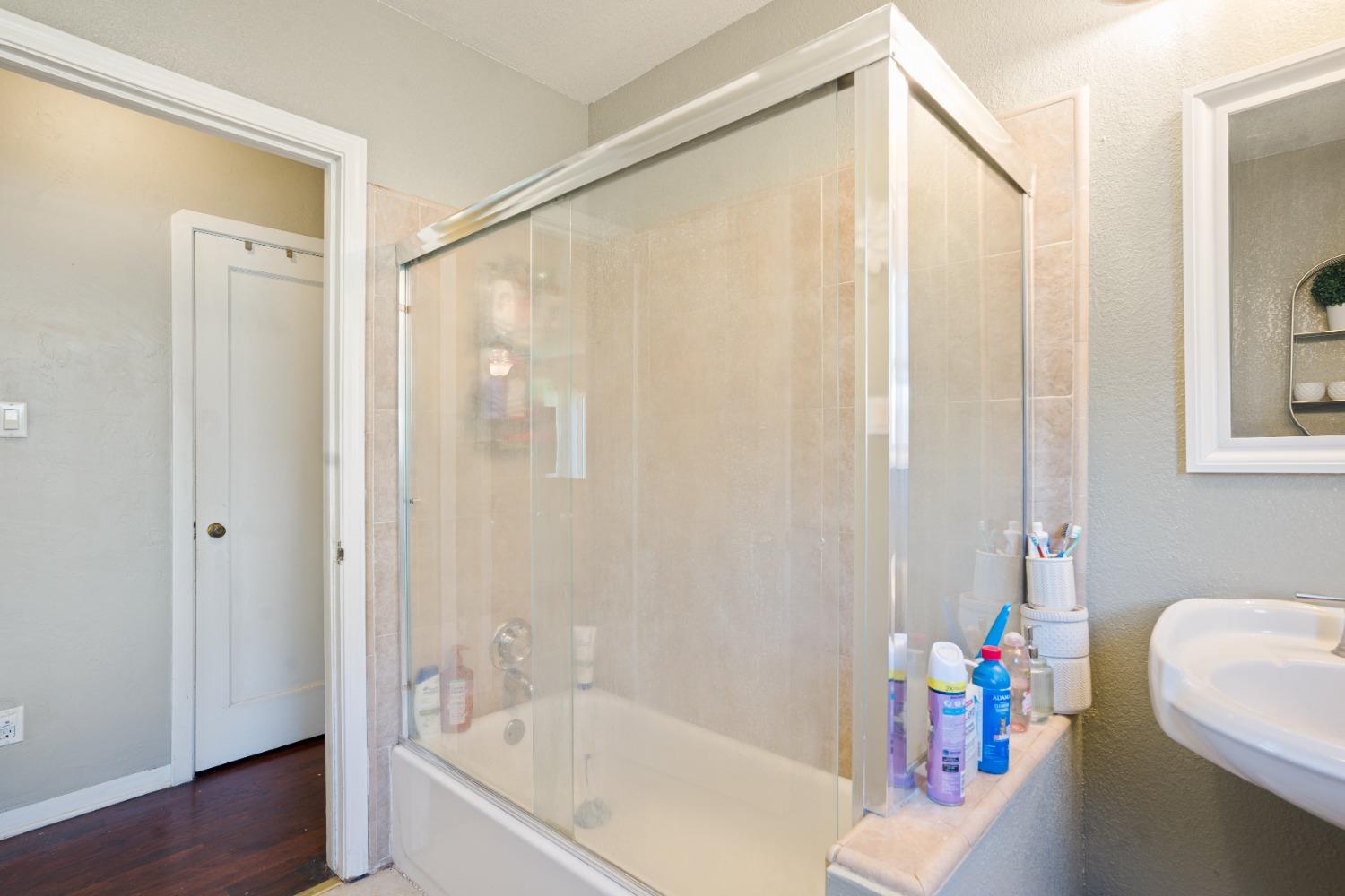 549 North Acacia Avenue Reedley, CA 93654 - Photo 24 of 36 Gallery Image 24