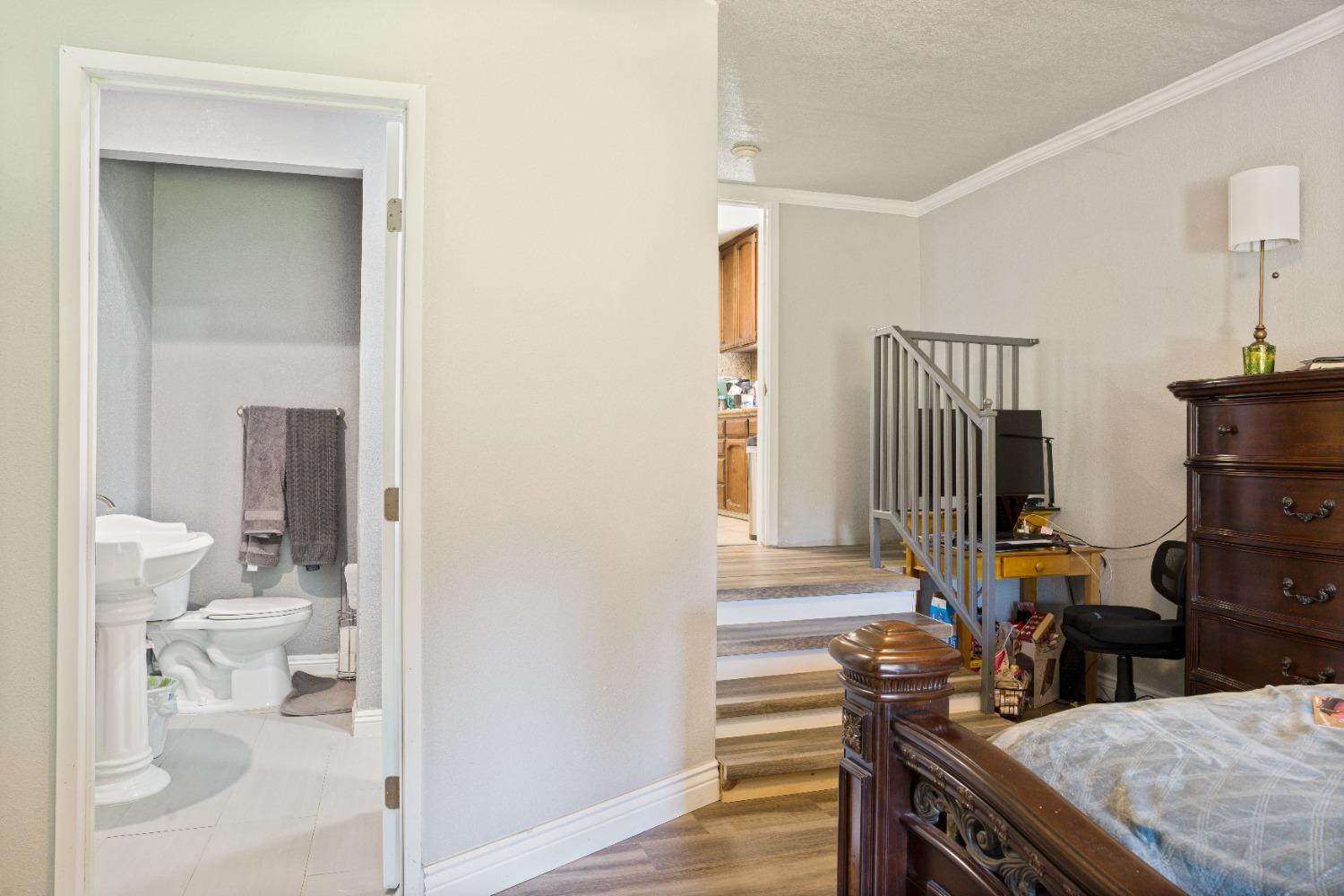 549 North Acacia Avenue Reedley, CA 93654 - Photo 29 of 36 Gallery Image 29