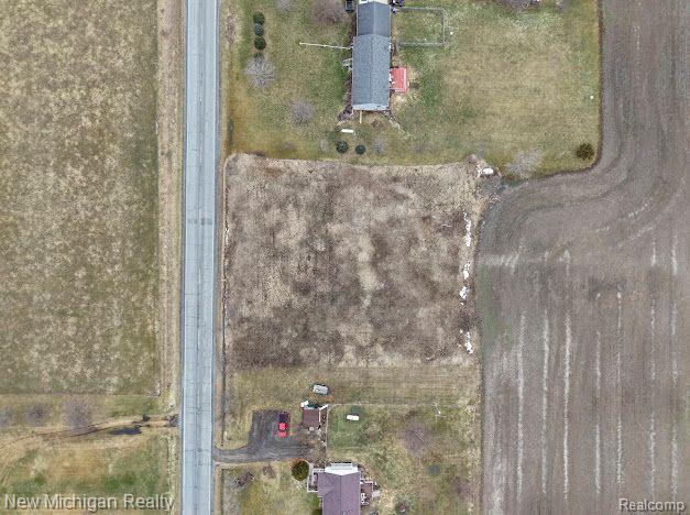 11286 Ray Road Gaines, MI 48436 - Photo 2 of 15