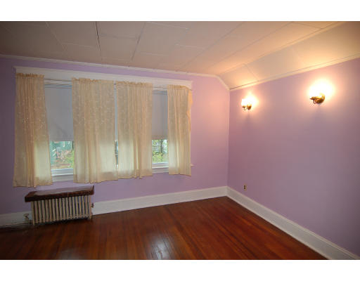 49 Meredith Street Springfield, MA 01108 - Photo 15 of 23 Gallery Image 15