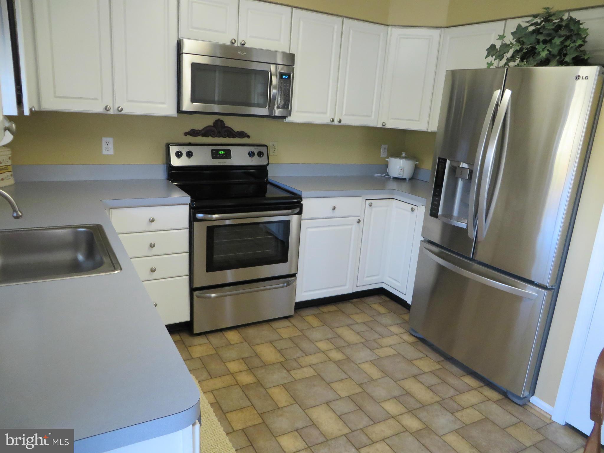 842 Sunny Chapel Road Odenton, MD 21113 - Photo 2 of 30 Kitchen