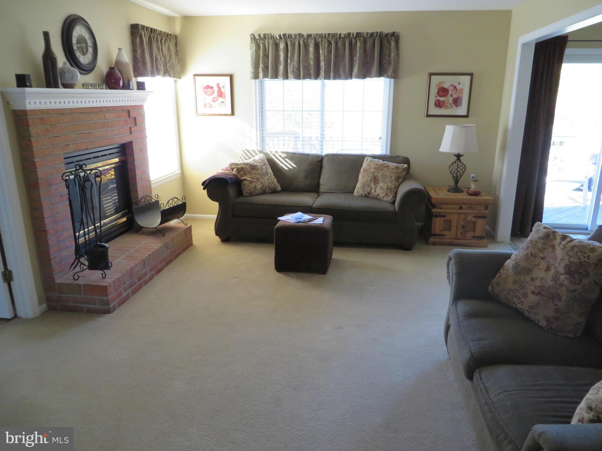 842 Sunny Chapel Road Odenton, MD 21113 - Photo 5 of 30 Family Room