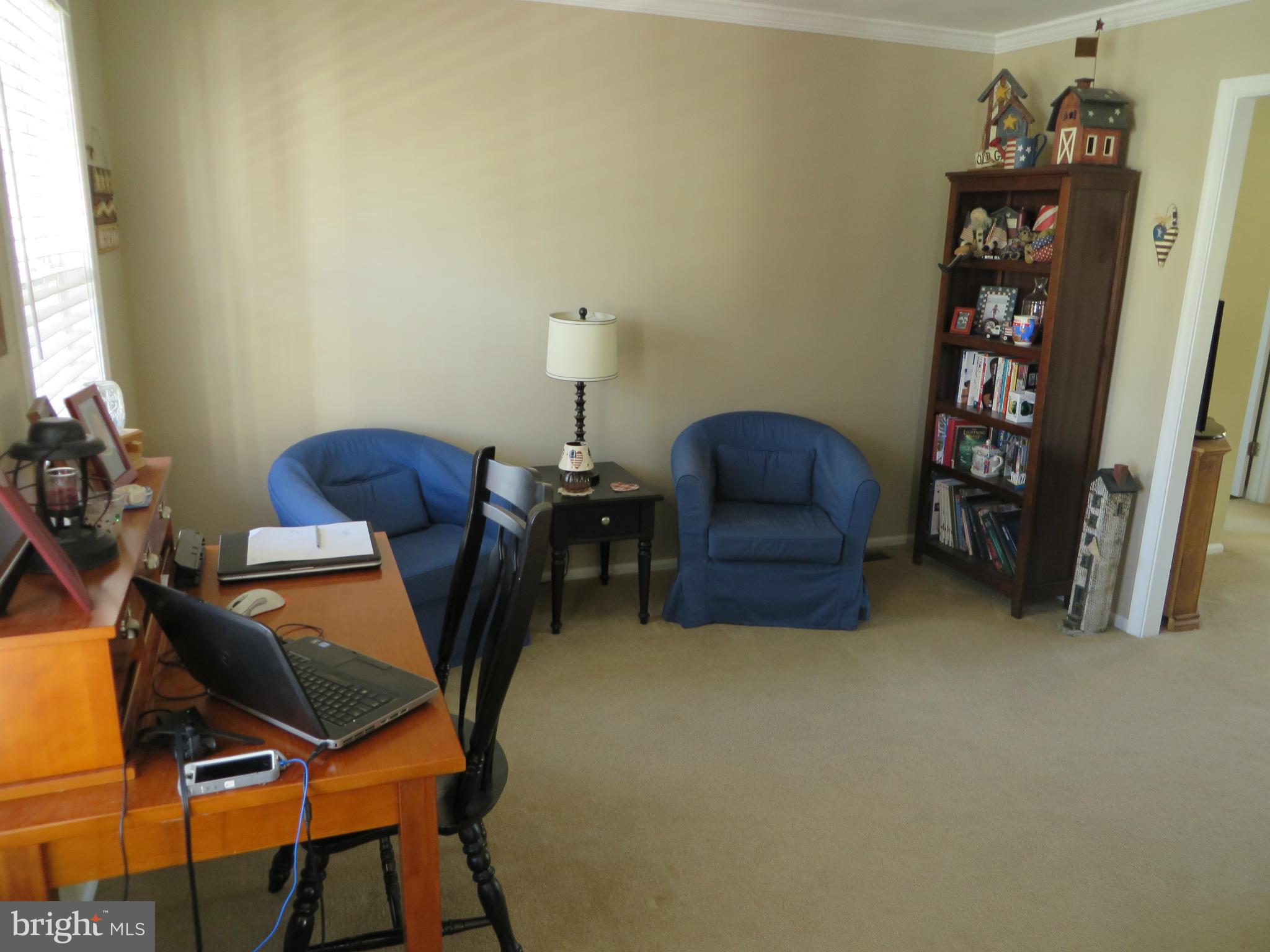 842 Sunny Chapel Road Odenton, MD 21113 - Photo 6 of 30 Living Room