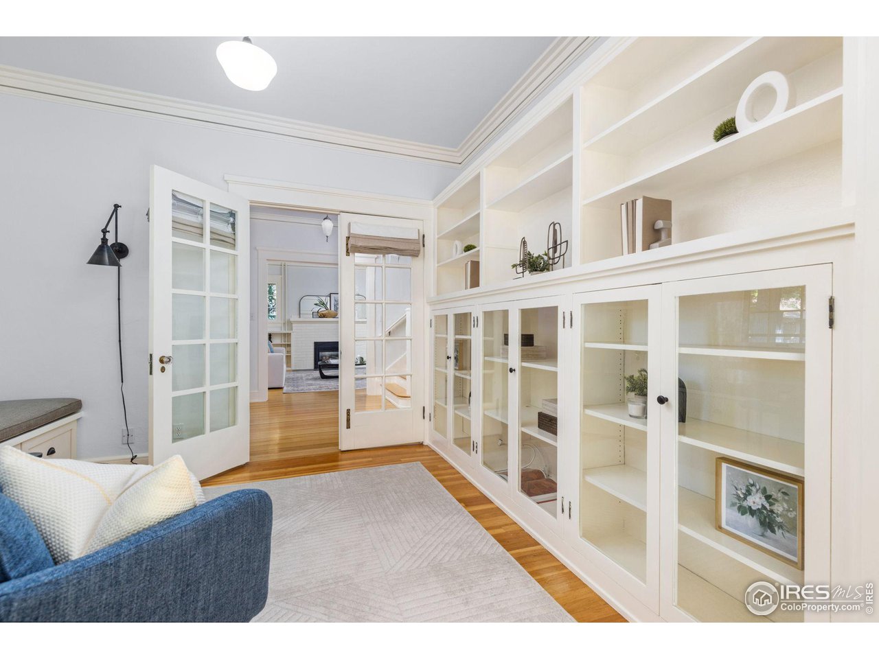 1064 10th Street Boulder, CO 80302 - Photo 12 of 40 a living room with furniture