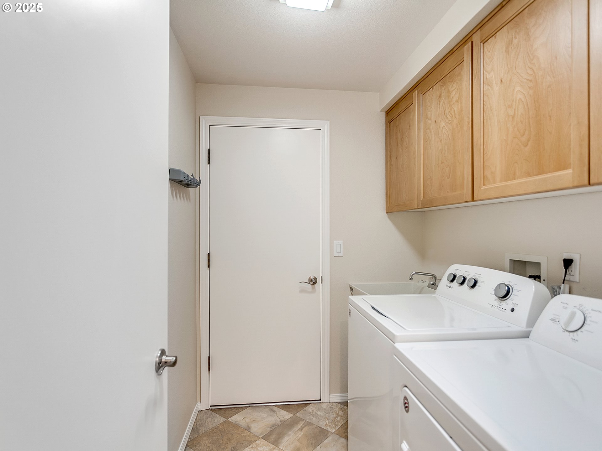 16029 Southwest Refectory Place Portland, OR 97224 - Photo 29 of 38 Laundry